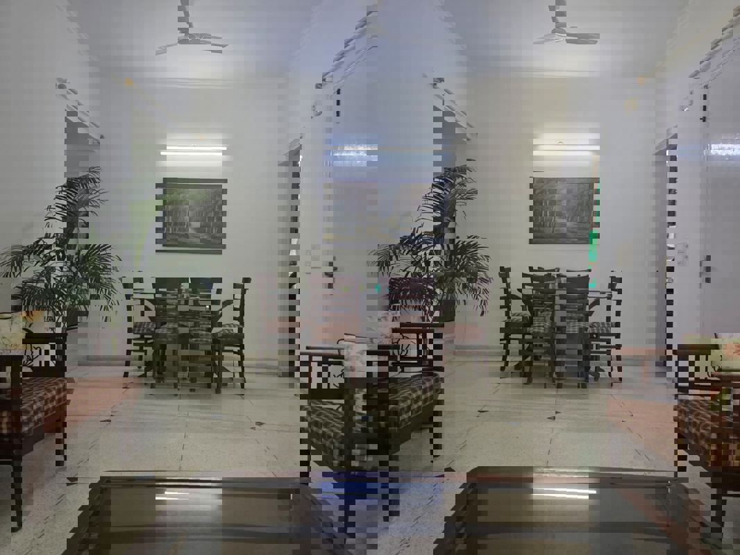 3 BHK + Pooja Room 1500 Sq.Ft. Builder Floor in Unitech Woodstock Floors