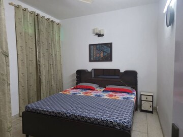 Bedroom in 3 BHK Builder Floor at Unitech Woodstock Floors, Sector 50 – for Rent