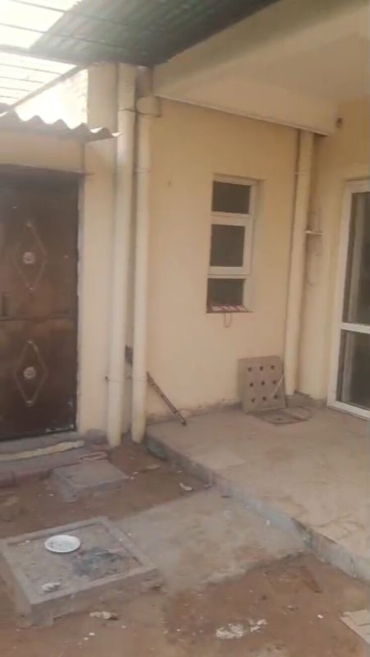 undefined, bptp-park-81 3.5 Bedroom 300 Sq.Yd. Builder Floor In Sector 81 Faridabad 9772677