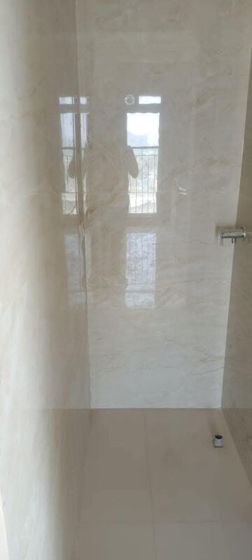  1 BHK Apartment at Je And Vee Om Trimurti, Malad East – for Rent