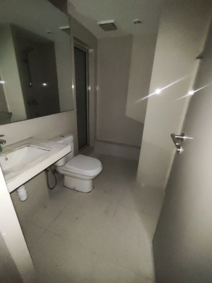 Bathroom, hiranandani-woodpark-apartment 2 Bedroom 760 Sq.Ft. Apartment In Ghodbunder Road Thane 9772689