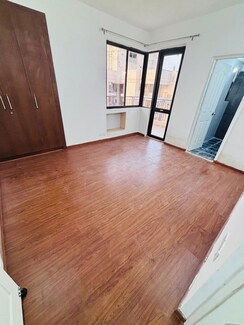 2.5 BHK + Study Room Apartment For Rent in RG Luxury Homes