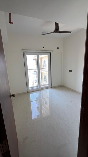 Room in 2 BHK Apartment at Mhada 24 LIG Apartments, Goregaon West – for Rent