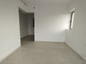 Room in 3 BHK Apartment at Kalpataru Immensa, Kolshet Road – for Sale