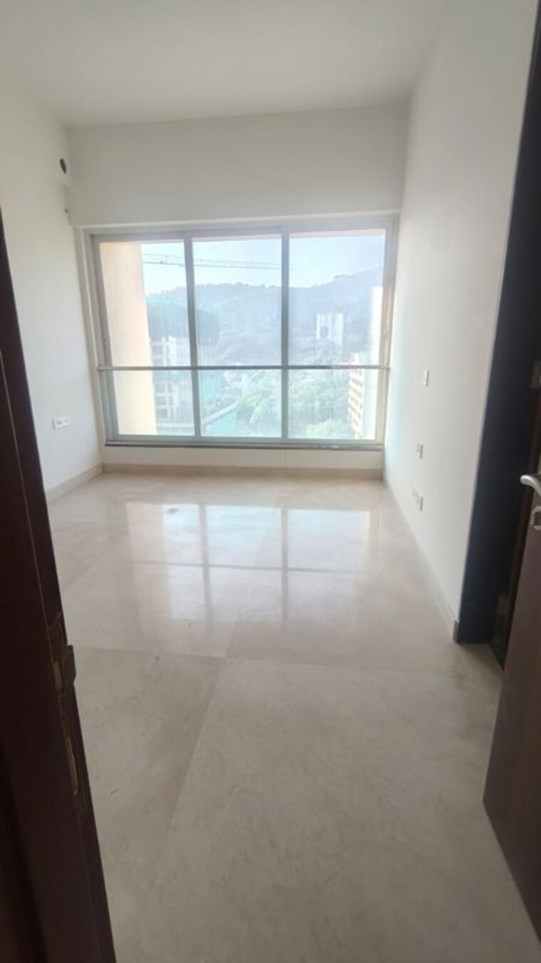Room, sheth-montana-phase-4 4 Bedroom 1750 Sq.Ft. Apartment In Mulund West Mumbai 9772772