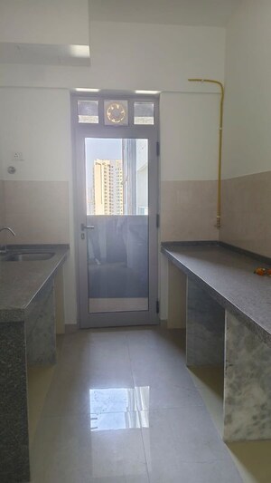 Room in 2 BHK Apartment at Piramal Revanta, Mulund West – for Rent