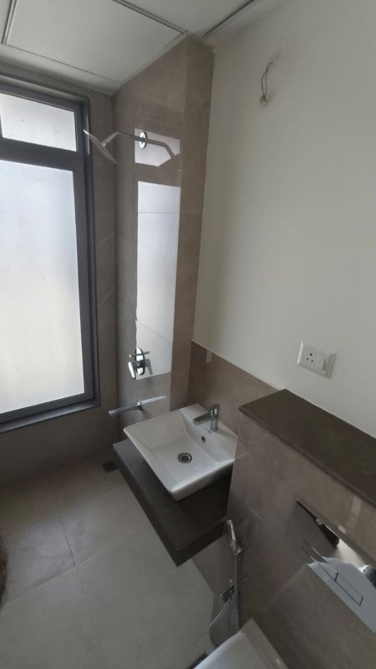 Bathroom, piramal-revanta 2 Bedroom 618 Sq.Ft. Apartment In Mulund West Mumbai 9772776