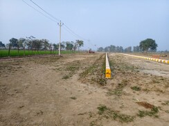 Plot For Sale in Jankipuram Extension