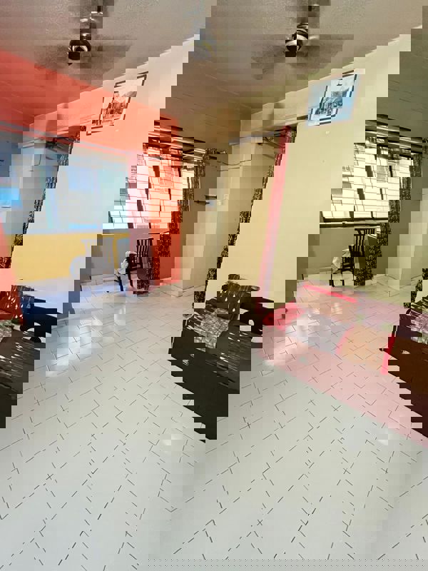 1 BHK 600 Sq.Ft. Apartment in Dhanlaxmi Park