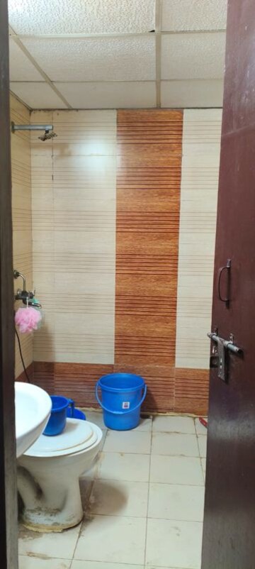 Bathroom in 2 BHK Apartment at Gardenia Gateway, Sector 75 – for Rent