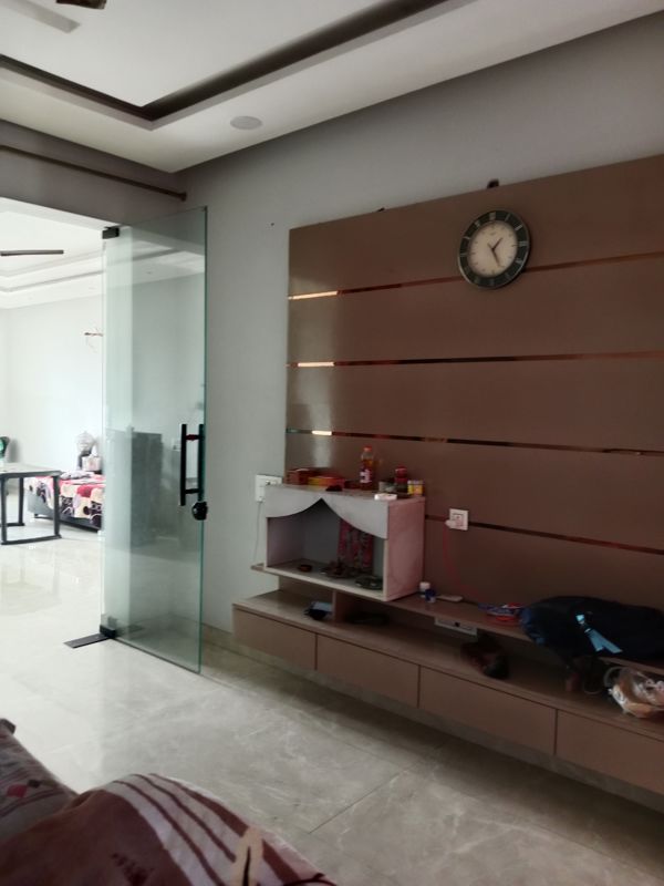 3 BHK + Pooja Room Builder Floor For Rent in Sector 18