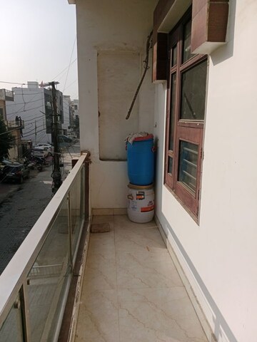 Balcony in 2 BHK Builder Floor at Sector 18 – for Rent