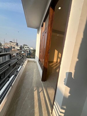 Balcony in 1 BHK Builder Floor at Neb Sarai – for Rent