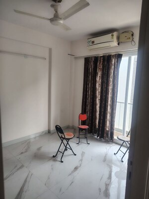 Room in 3.5 BHK Builder Floor at Smart World Gems, Sector 89 – for Sale