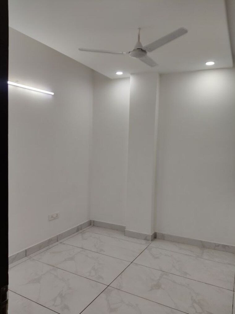 Room, govindpuri 2 Bedroom 580 Sq.Ft. Builder Floor In Govindpuri Delhi 9772899