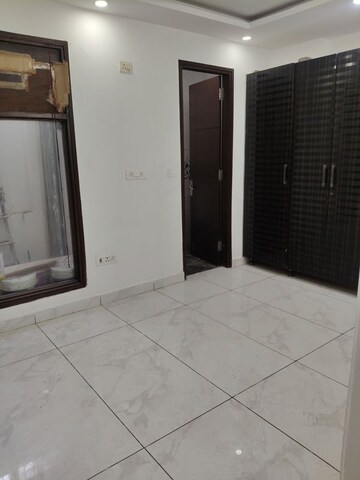 Room in 2 BHK Builder Floor at Govindpuri – for Rent