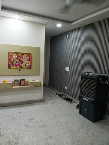 Room in 2 BHK Builder Floor at Govindpuri – for Rent