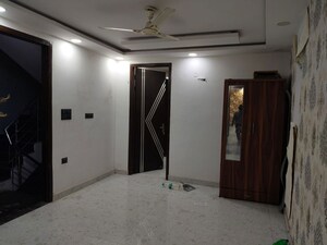 Building Lobby in 3 BHK Builder Floor at Govindpuri – for Rent