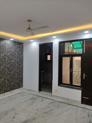 Building Lobby in 3 BHK Builder Floor at Govindpuri – for Sale