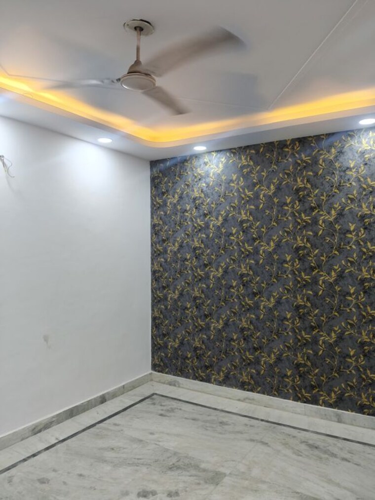 Balcony, govindpuri 3 Bedroom 906 Sq.Ft. Builder Floor In Govindpuri Delhi 9772928