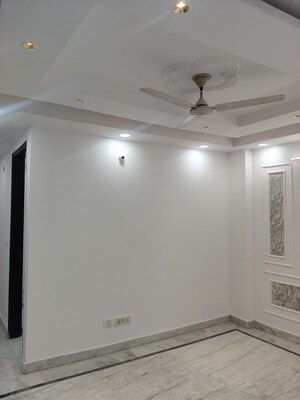 Room in 3 BHK Builder Floor at Govindpuri – for Sale