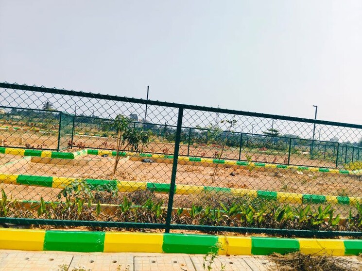 Garden, hoskote  1500 Sq.Ft. Plot In Hoskote Bangalore 9772978