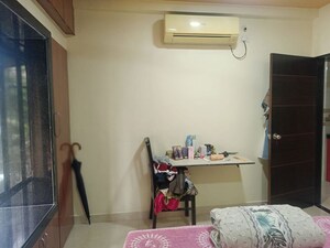 Furnished Amenities in 1 BHK Apartment at Bimbisar Nagar, Goregaon East – for Sale