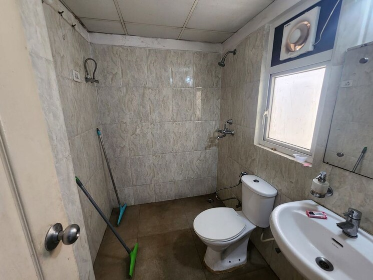 Bathroom, ss-the-leaf 4 Bedroom 2600 Sq.Ft. Apartment In Sector 85 Gurgaon 9773004