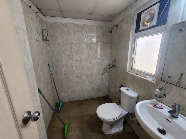 Bathroom, ss-the-leaf 4 Bedroom 2600 Sq.Ft. Apartment In Sector 85 Gurgaon 9773004