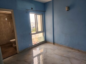 Room in 4 BHK Apartment at SS The Leaf, Sector 85 – for Rent