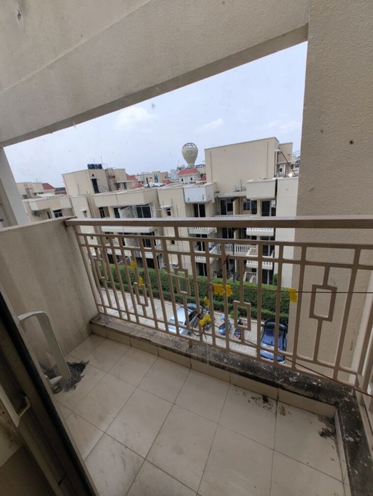 Balcony, shree-vardhman-mantra 2 Bedroom 800 Sq.Ft. Apartment In Sector 67 Gurgaon 9771084