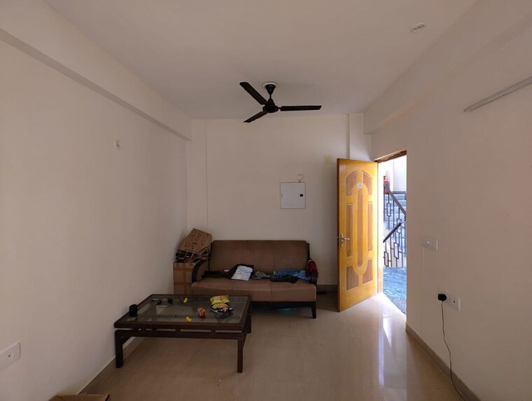Living Room, shree-vardhman-mantra 2 Bedroom 800 Sq.Ft. Apartment In Sector 67 Gurgaon 9771084