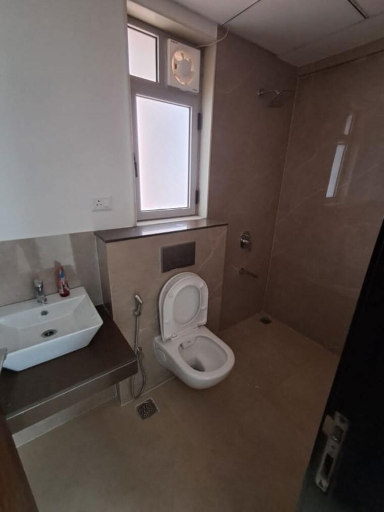 Bathroom, piramal-revanta 3 Bedroom 1033 Sq.Ft. Apartment In Mulund West Mumbai 9773044