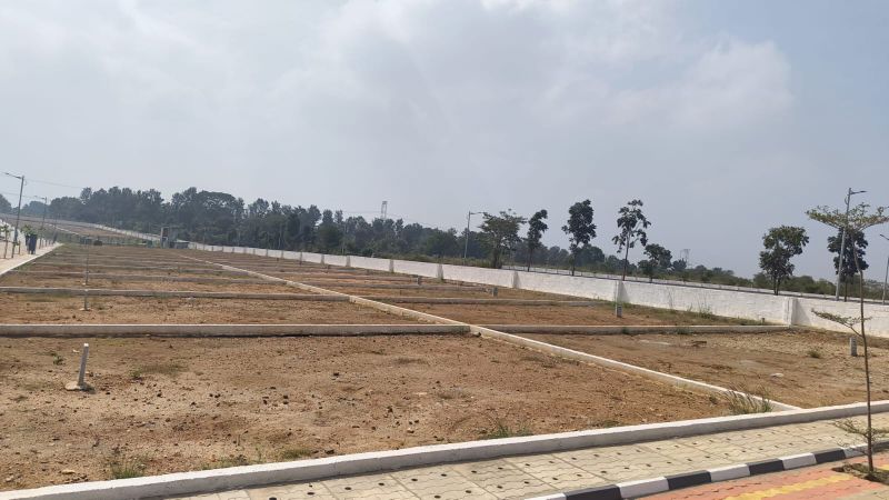 Plot For Sale in Kolar Road