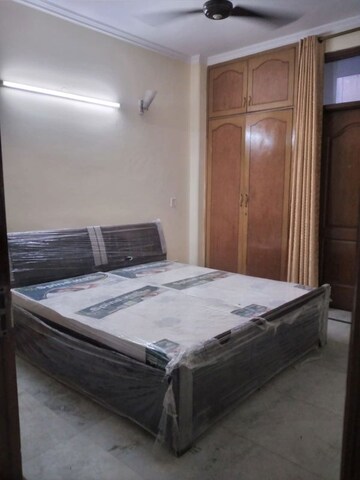Bedroom in 3 BHK Builder Floor at Ansal Sushant Apartments, Sushant Lok I – for Rent