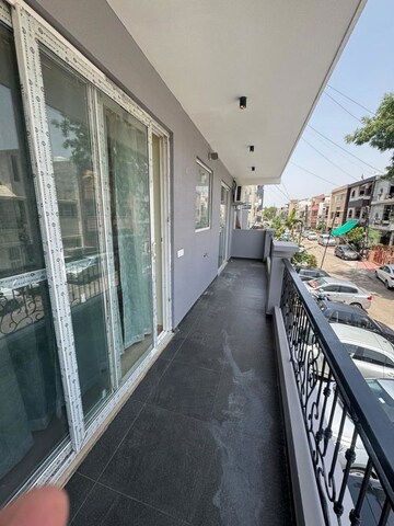 Balcony in 3 BHK Builder Floor at Sector 10 – for Rent