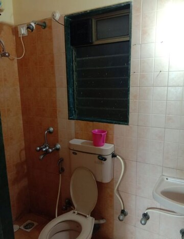 Bathroom in 1 BHK Apartment at Acme Complex 2A, Goregaon West – for Sale
