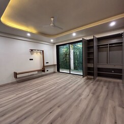 3 BHK + Pooja Room,Servant Room,Extra Room Builder Floor For Sale in Hauz Khas