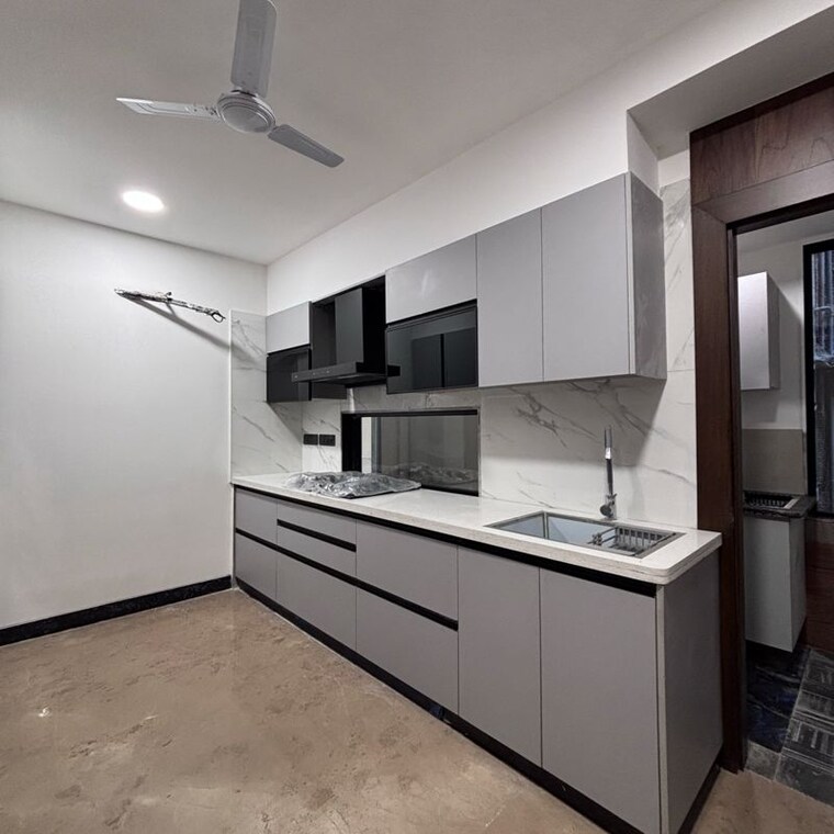 Kitchen, hauz khas 3 Bedroom 272 Sq.Yd. Builder Floor In Hauz Khas Delhi 9773194