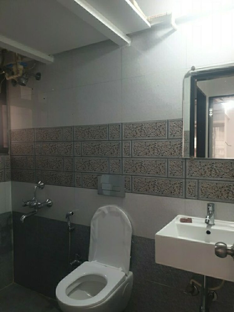 Bathroom, k-raheja-raheja-residency 1 Bedroom 450 Sq.Ft. Apartment In Malad East Mumbai 9773211