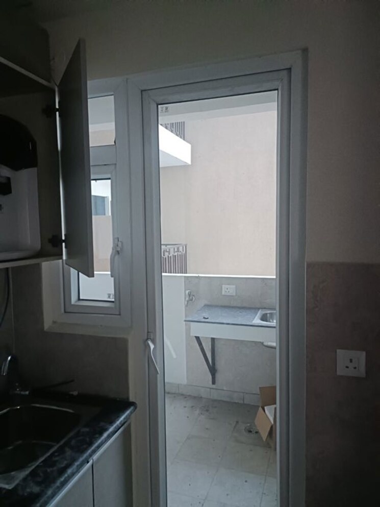 Bathroom, nimbus-the-hyde-park 2 Bedroom 930 Sq.Ft. Apartment In Sector 78 Noida 9773207