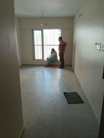 2 BHK Apartment For Rent in Dosti West County Phase 4 Dosti Pine, Balkum Pada