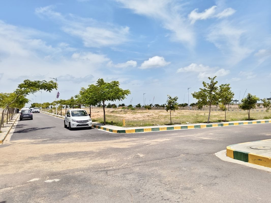 Plot For Sale in SR Sree City