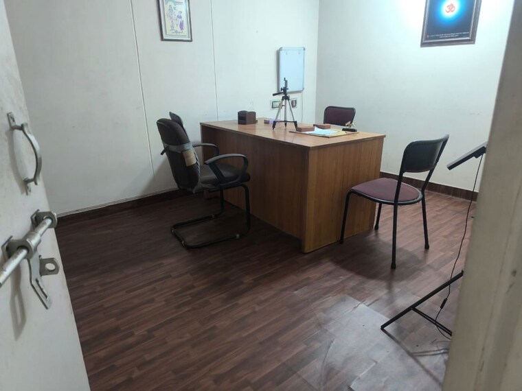 Team Area, maharani peta Commercial Office Space 1452 Sq.Ft. In Maharani Peta Vizag 9773274