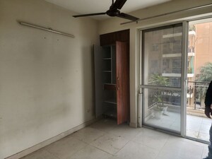 Room in 1 BHK Apartment at Signature Global Andour Height, Sector 71 – for Rent