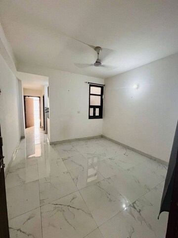 Bathroom in 1 BHK Builder Floor at Saket – for Rent