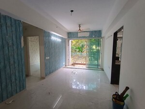 Room in 2 BHK Apartment at L And T Seawoods Residences, Seawoods – for Rent