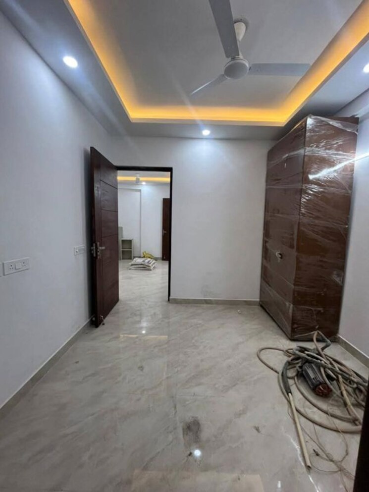 Room, saket 2 Bedroom 1000 Sq.Ft. Builder Floor In Saket Delhi 9773310