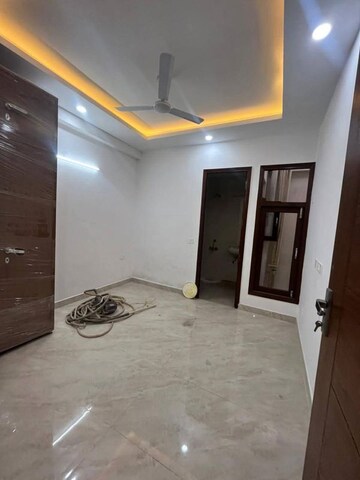Room in 2 BHK Builder Floor at Saket – for Rent