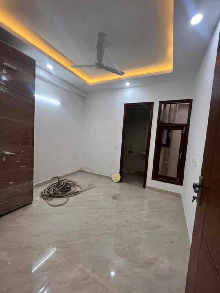 Room, saket 2 Bedroom 1000 Sq.Ft. Builder Floor In Saket Delhi 9773310